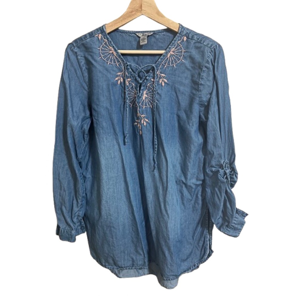 Bass Soft Lyocell Roll-Tab Sleeve Blouse Embroidered V-Neck Size M Romantic